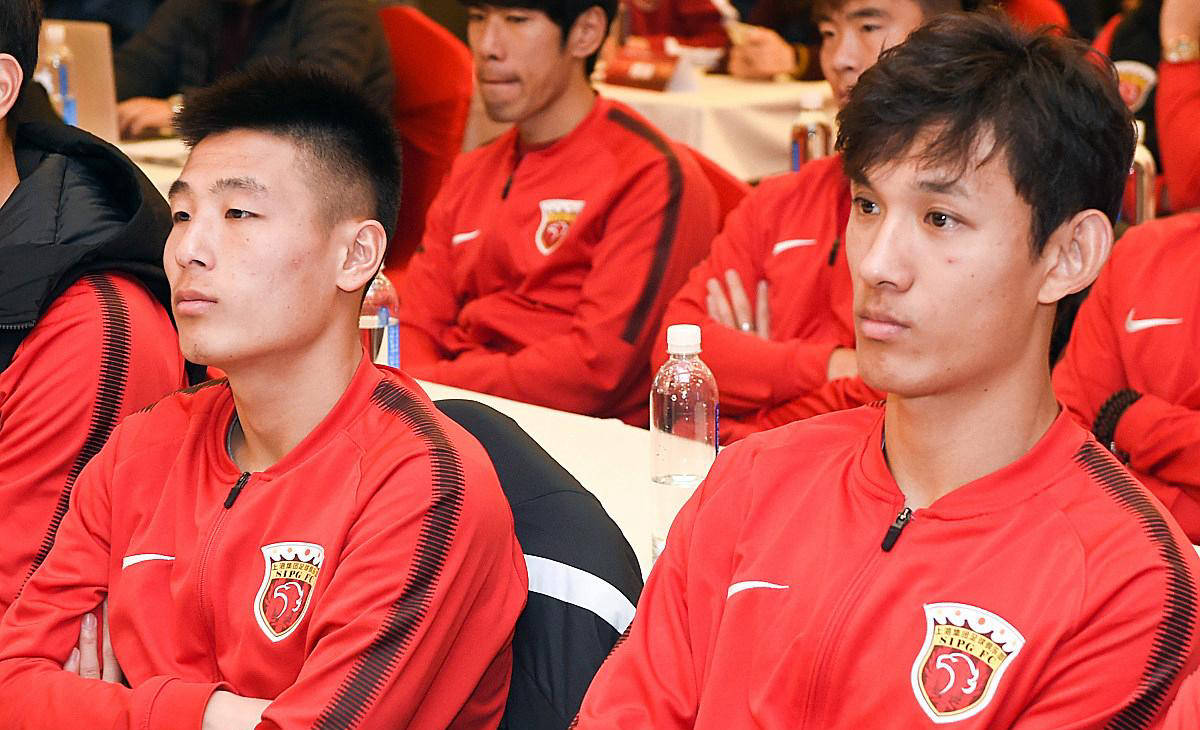 有太多火花, 发出 有太多火花, 发出